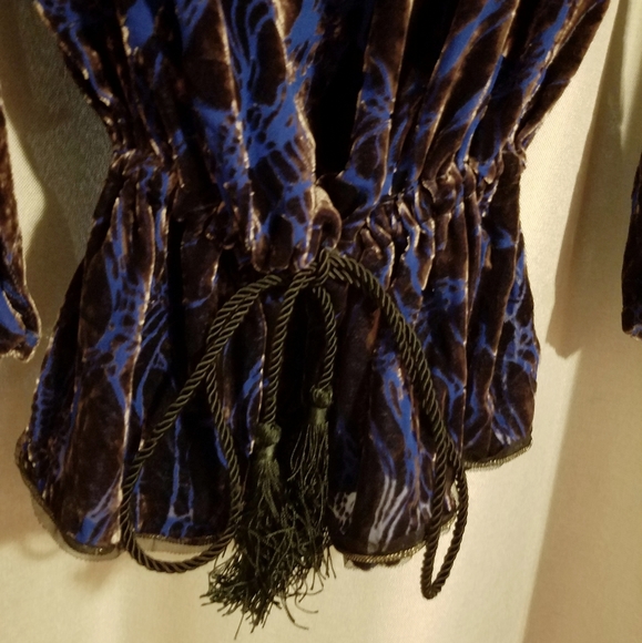 Velvet Peasant Renaissance Top Antik Batik - Picture 3 of 10